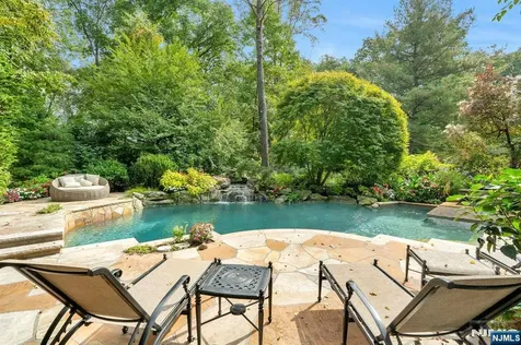 307 Freemans Lane Franklin Lakes NJ 07417