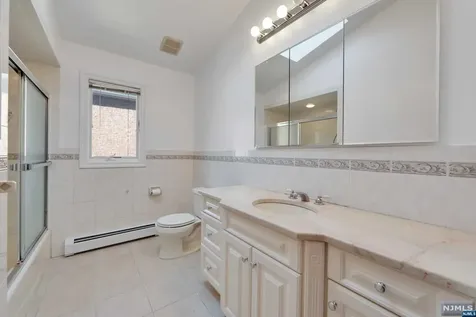 539B 3rd Street Palisades Park NJ 07650