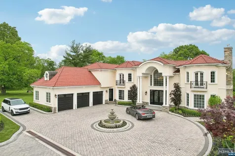 170 N Farview Avenue Paramus NJ 07652