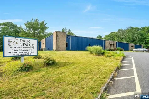 5 Mars Court Montville Township NJ 07005