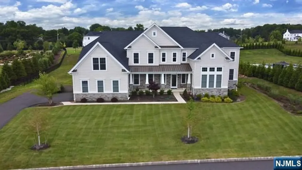 15 Roxbury Road Mahwah NJ 07430