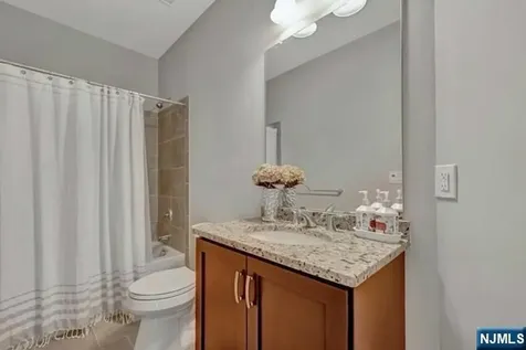 15 Roxbury Road Mahwah NJ 07430