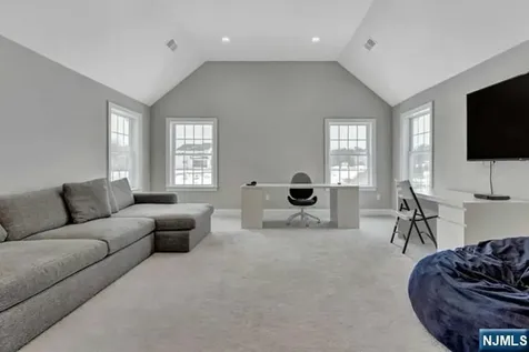 15 Roxbury Road Mahwah NJ 07430