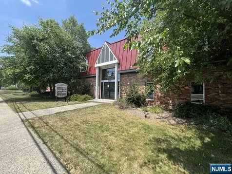 385 Clinton Avenue Wyckoff NJ 07481