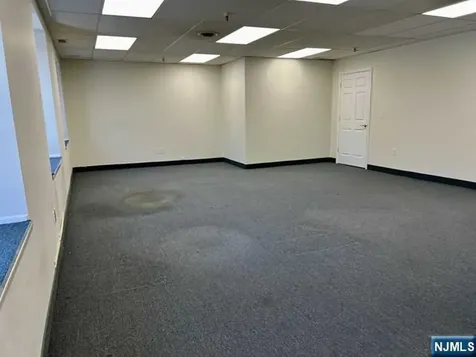 385 Clinton Avenue Wyckoff NJ 07481