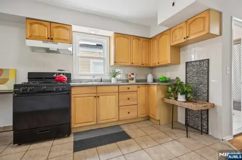 5706 Broadway West New York NJ 07093
