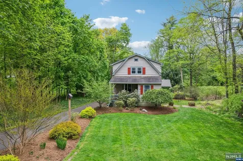452 Grove Street Ridgewood NJ 07450