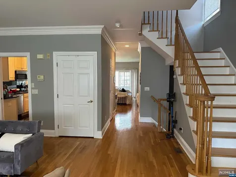 125 Stonegate Trail Cresskill NJ 07626