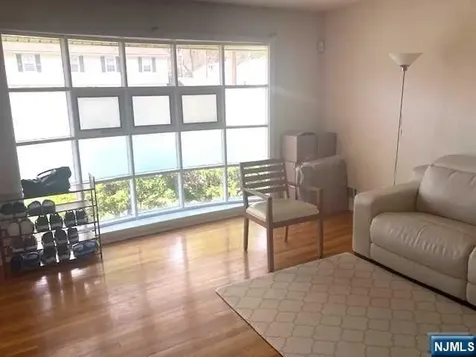 98 Cortland Place Tenafly NJ 07670