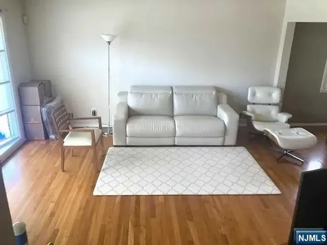 98 Cortland Place Tenafly NJ 07670
