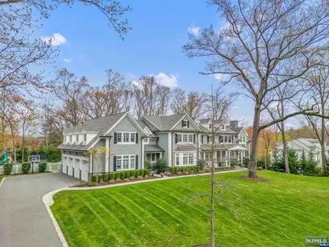 845 Scioto Drive Franklin Lakes NJ 07417