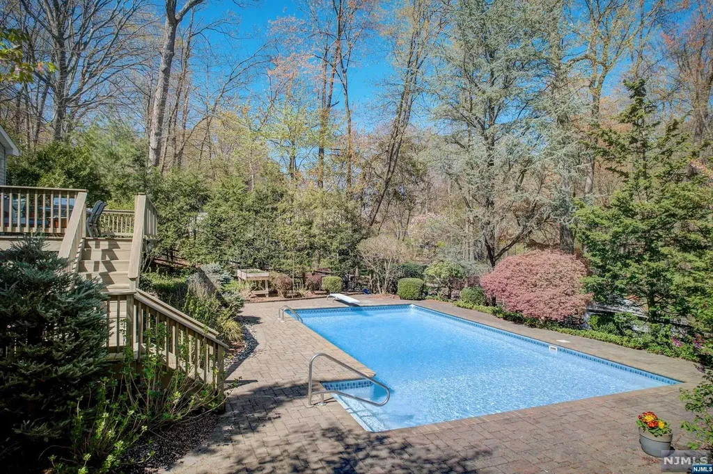 91 Cedar Drive Allendale NJ 07401