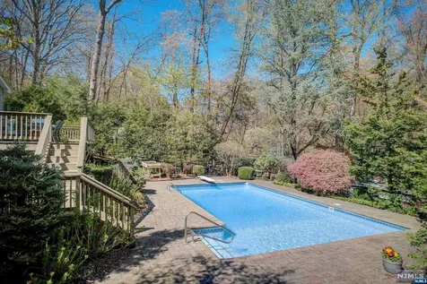 91 Cedar Drive Allendale NJ 07401