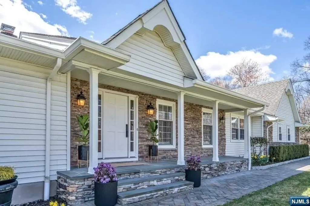 12 Possum Trail Upper Saddle River NJ 07458
