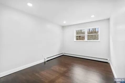 465 5th Street Palisades Park NJ 07650