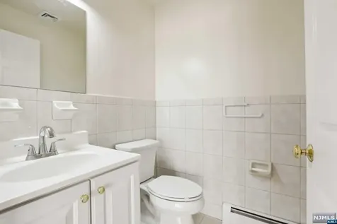 460 1st Street Palisades Park NJ 07650