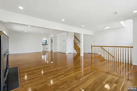 460 1st Street Palisades Park NJ 07650