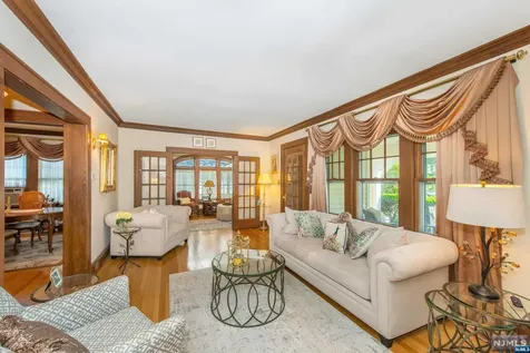 55 Heights Road Clifton NJ 07012
