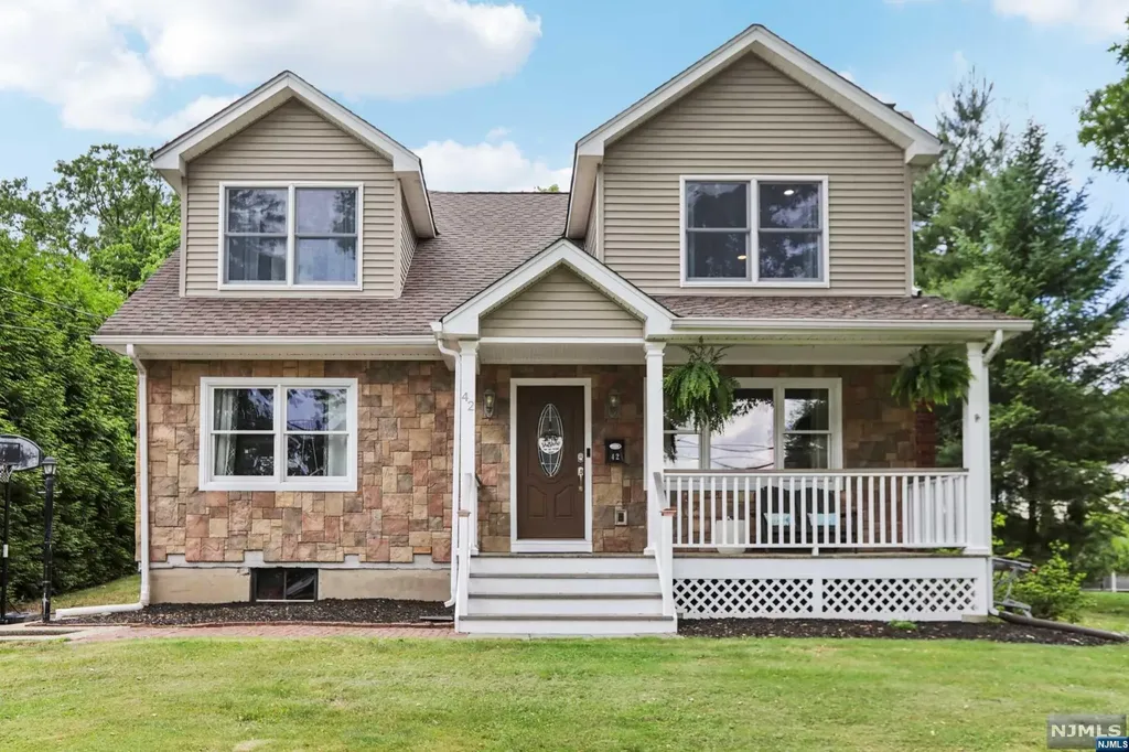 42 Colony Avenue Park Ridge NJ 07656