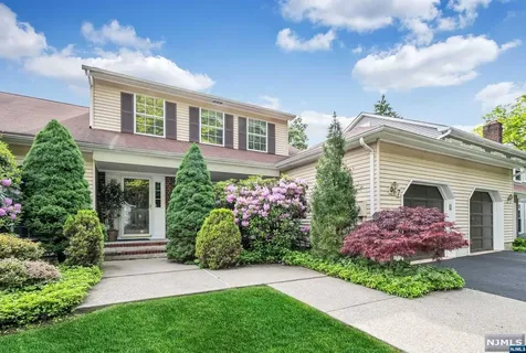 7 Birdseye Circle Wayne NJ 07470