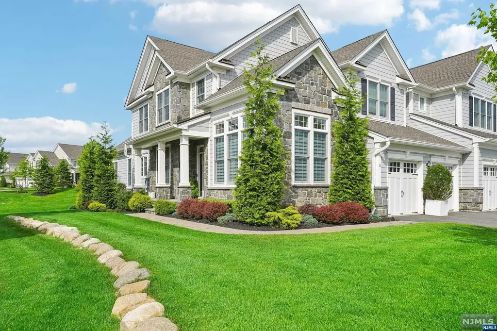 26 Silver Rock Way Franklin Lakes NJ 07417