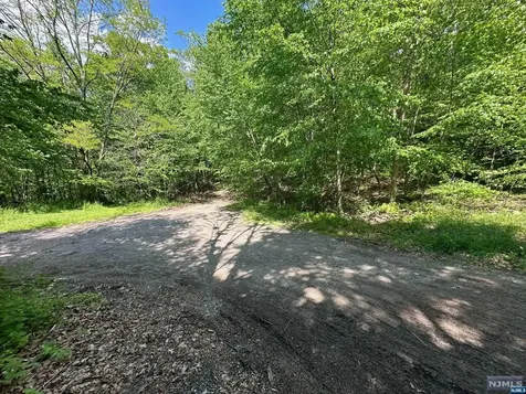 0 Gladstone Road West Milford NJ 07421