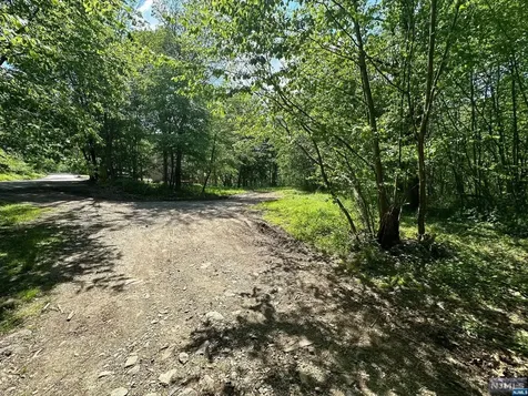 0 Gladstone Road West Milford NJ 07421