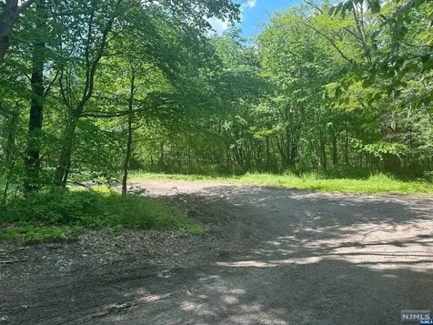 0 Gladstone Road West Milford NJ 07421