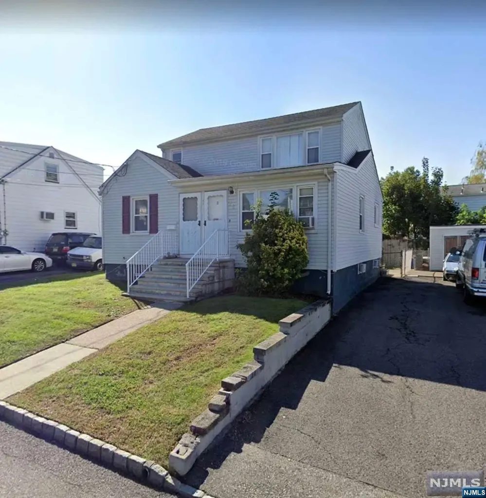 71 Cedarhurst Avenue Woodland Park NJ 07424
