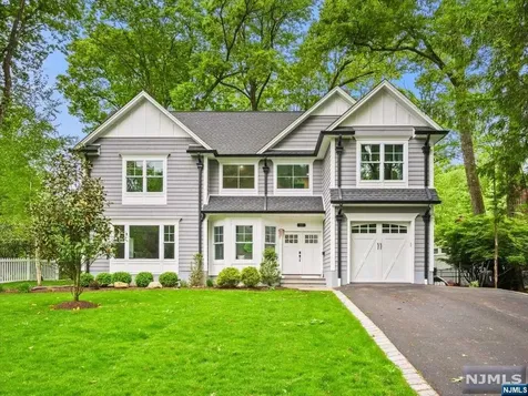 11 Circle End Drive Ramsey NJ 07446