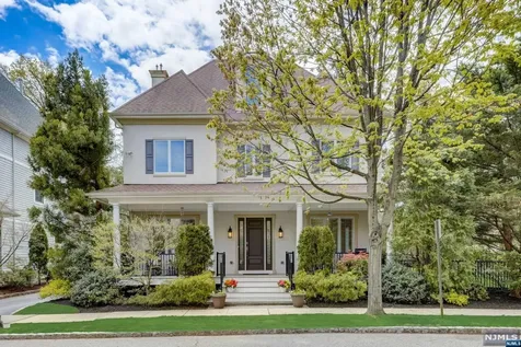 1 Christopher Court Montclair NJ 07042