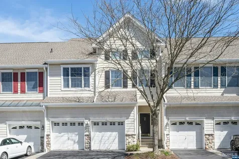 18 Pheasant Run Old Tappan NJ 07675