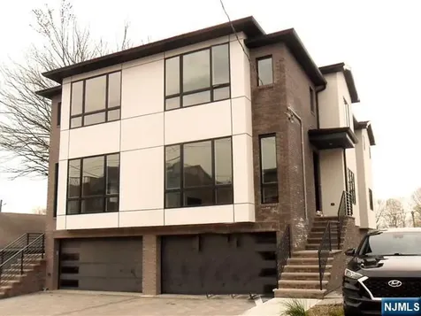 309 7th Street Palisades Park NJ 07650