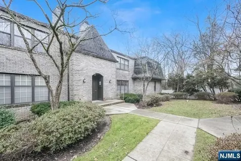 10 Fallsbridge Drive Totowa NJ 07512