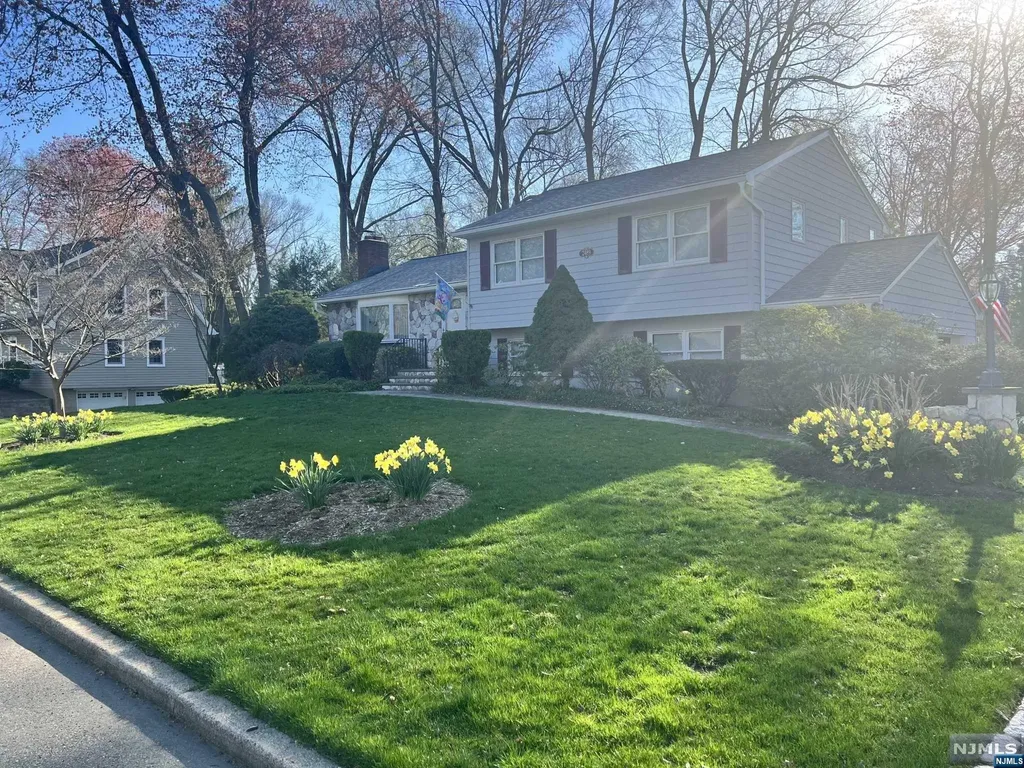 2489 Cleveland Avenue Twp Of Washington NJ 07676