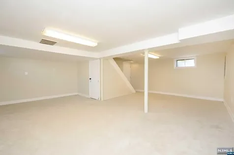 472 Hunter Road Ridgewood NJ 07450