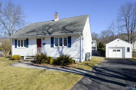 472 Hunter Road Ridgewood NJ 07450