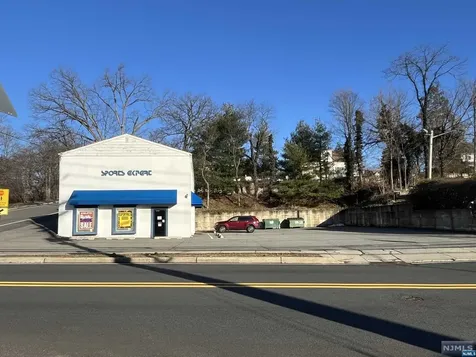 340 Broadway Hillsdale NJ 07642