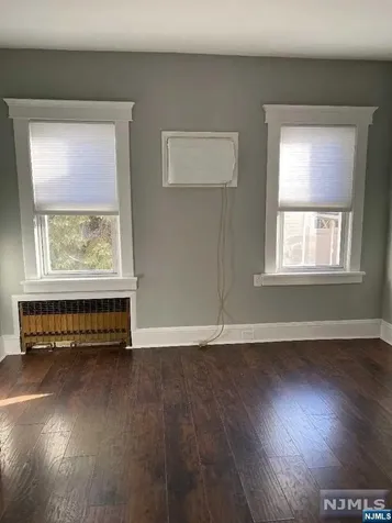 27 Albert Street Garfield NJ 07026