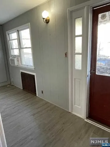 27 Albert Street Garfield NJ 07026