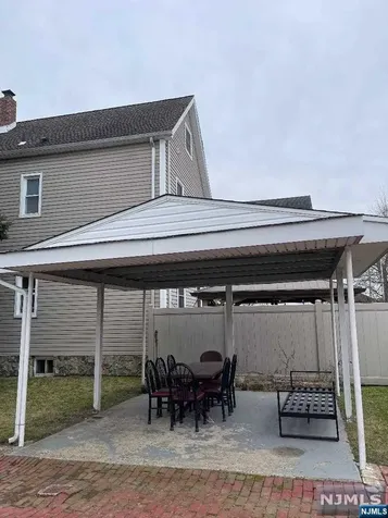 27 Albert Street Garfield NJ 07026