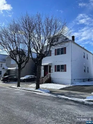 27 Albert Street Garfield NJ 07026