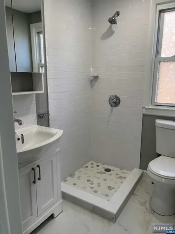 27 Albert Street Garfield NJ 07026