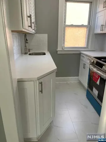 27 Albert Street Garfield NJ 07026