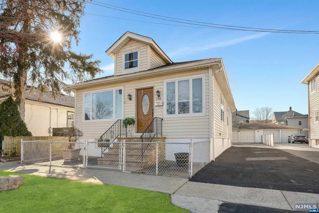 138 Grand Avenue Hawthorne NJ 07506