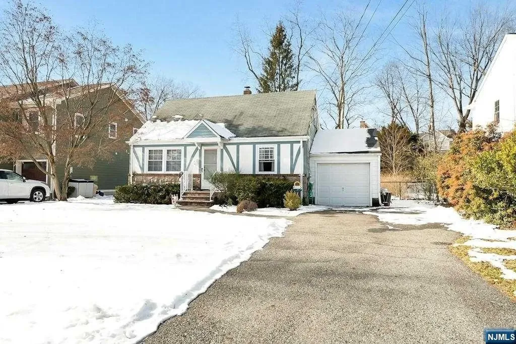 68 Pershing Avenue Ridgewood NJ 07450