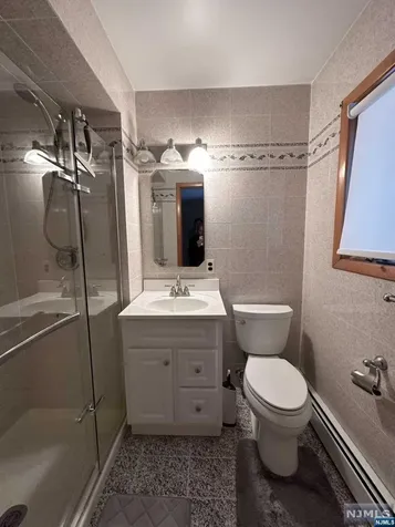 13 Susan Court Elmwood Park NJ 07407