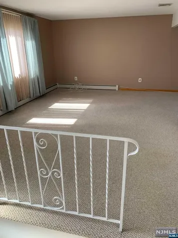13 Susan Court Elmwood Park NJ 07407