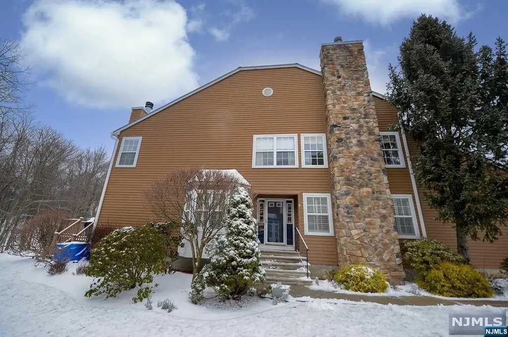 68 Hunter Road North Haledon NJ 07508