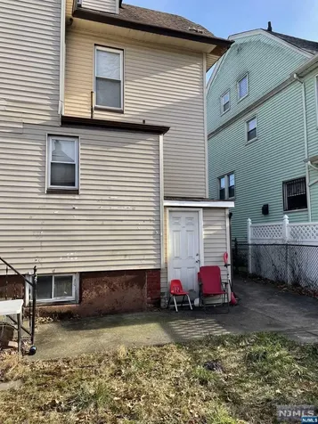 734 Ridge Street Newark NJ 07104